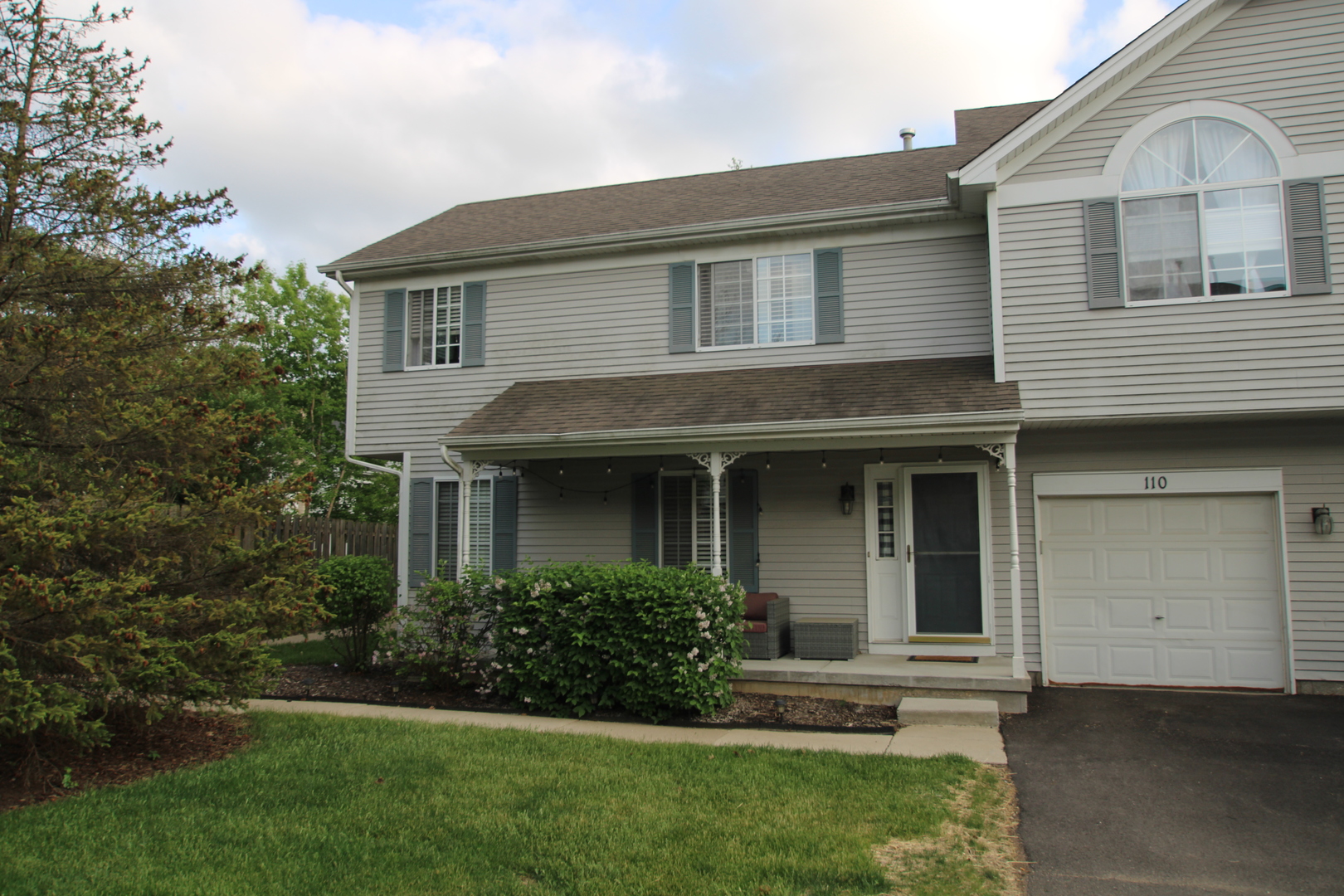 110 Village Creek Drive Lake In The Hills IL 60156