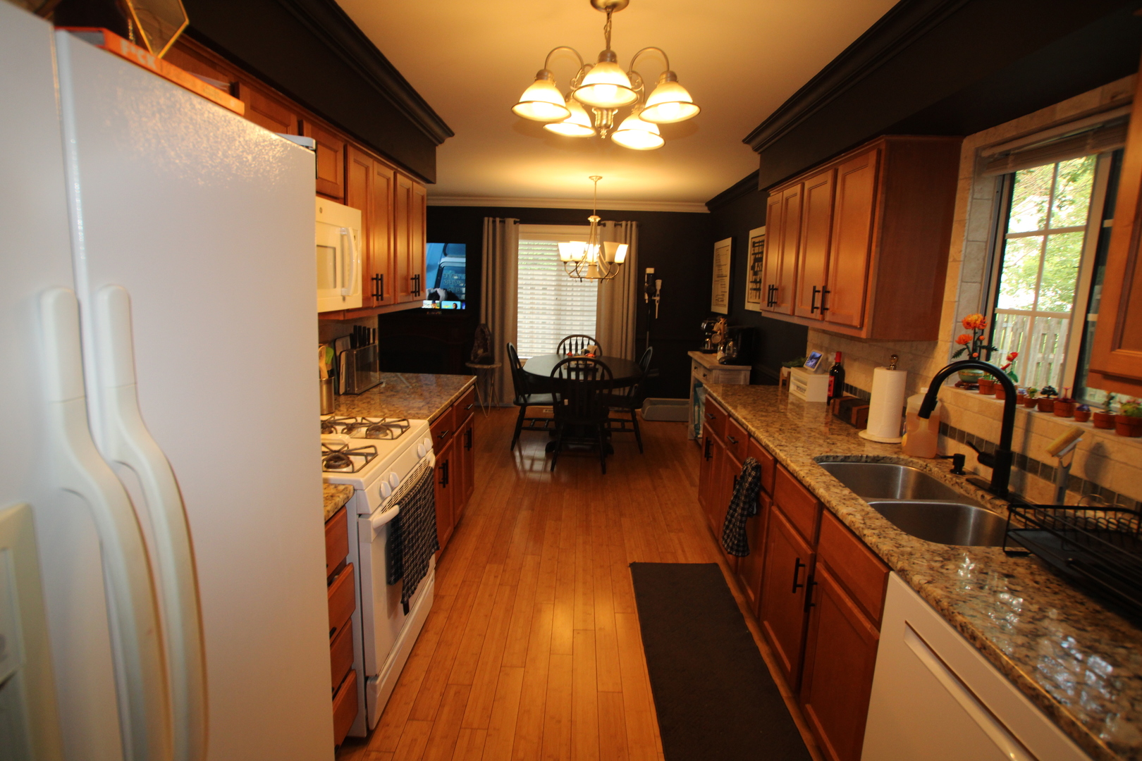 110 Village Creek Drive Lake In The Hills IL 60156