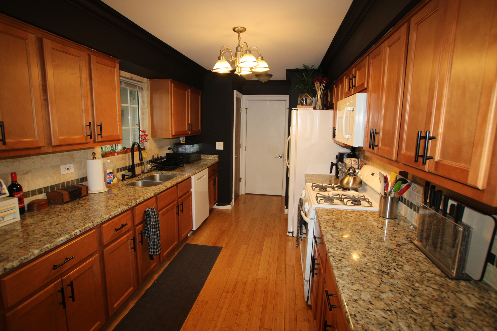 110 Village Creek Drive Lake In The Hills IL 60156