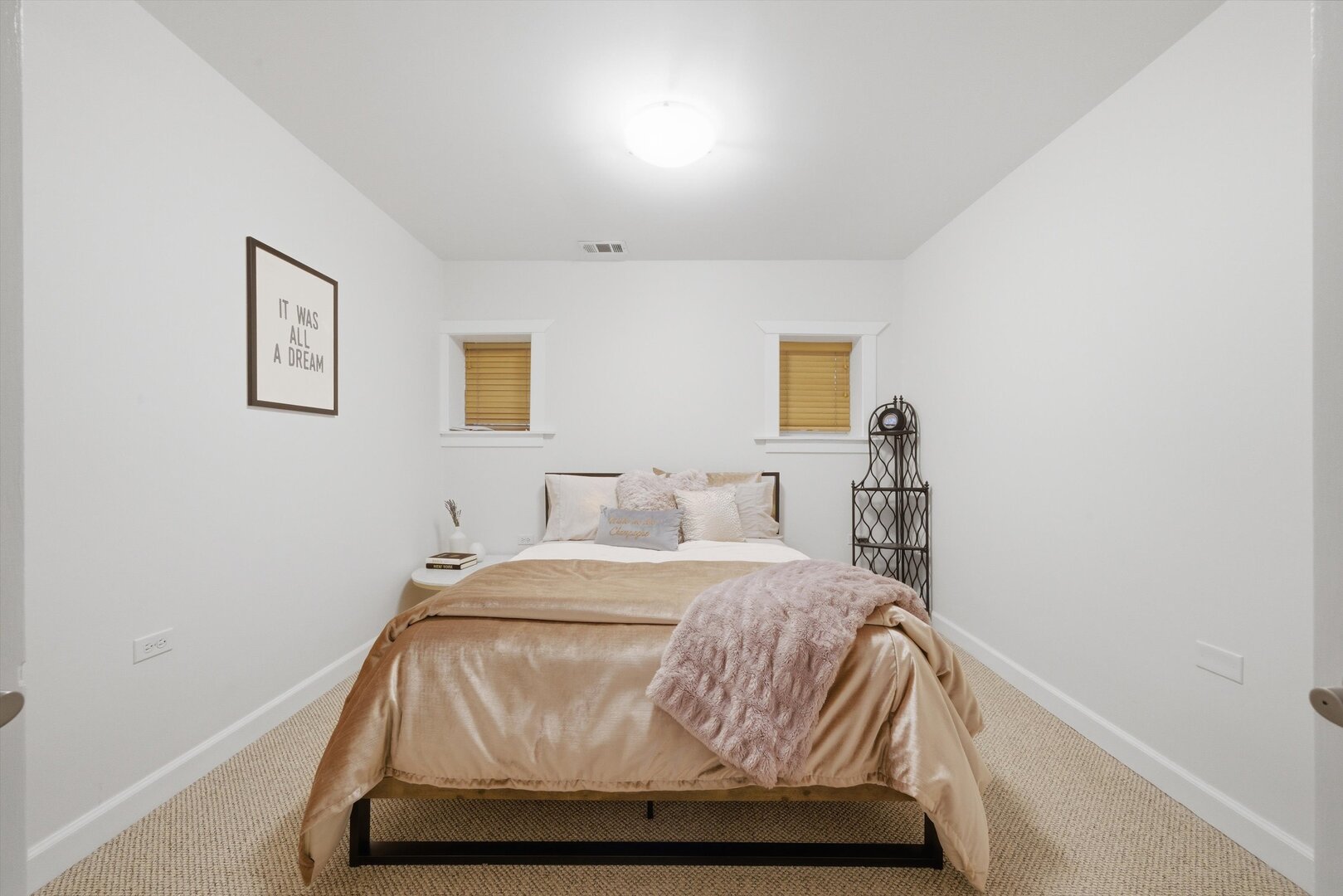 2903 West Cullom Avenue Chicago IL 60618