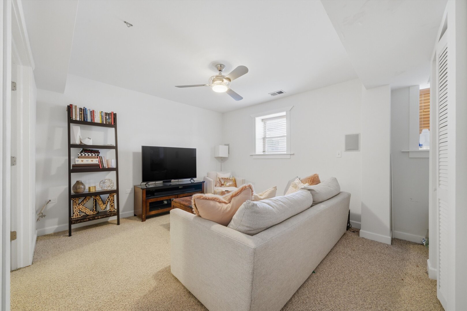 2903 West Cullom Avenue Chicago IL 60618