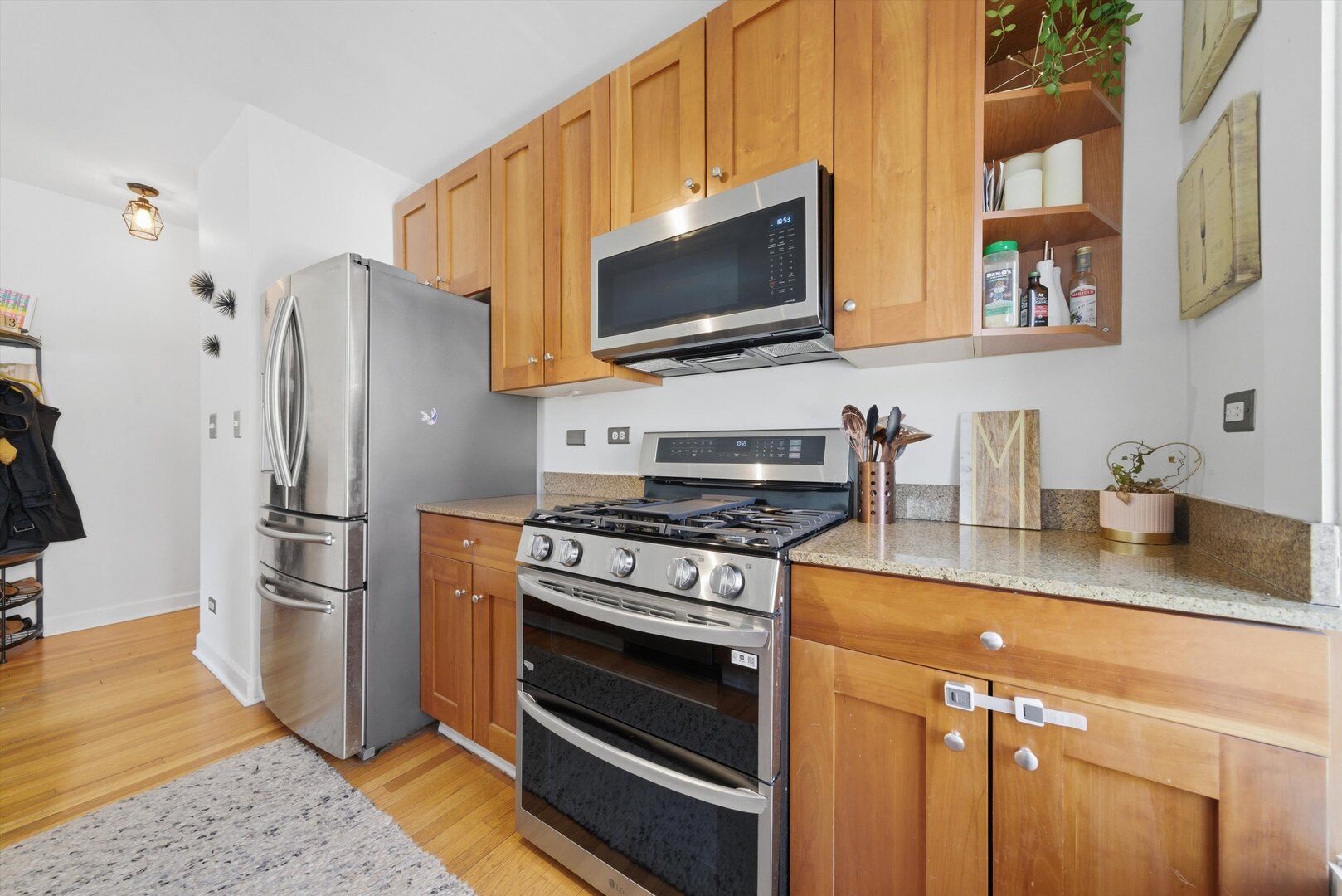 2903 West Cullom Avenue Chicago IL 60618