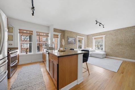 2903 West Cullom Avenue Chicago IL 60618