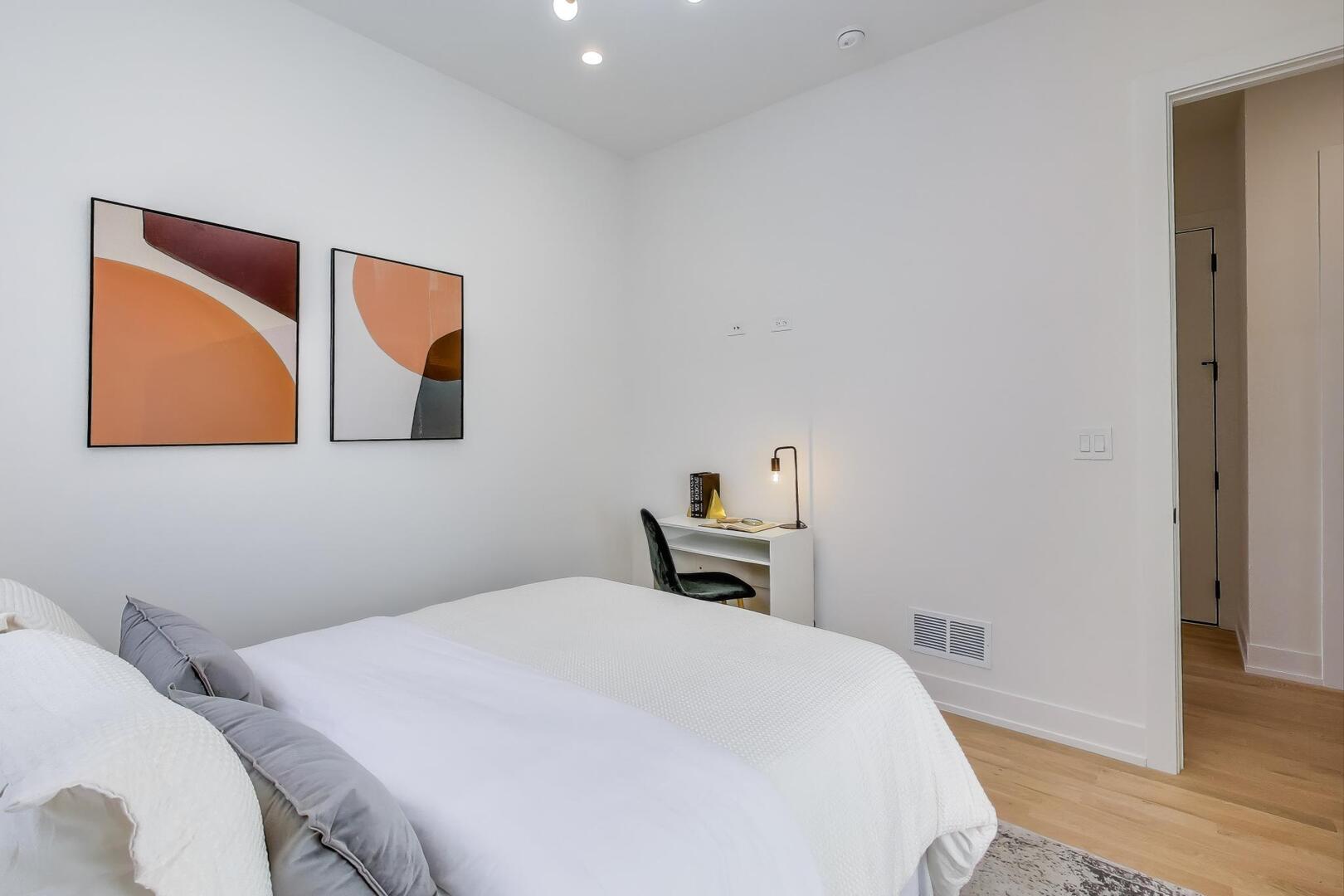 5428 North Winthrop Avenue Chicago IL 60640