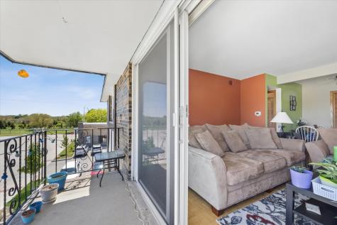 11036 South Kilpatrick Avenue Oak Lawn IL 60453
