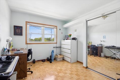 11036 South Kilpatrick Avenue Oak Lawn IL 60453