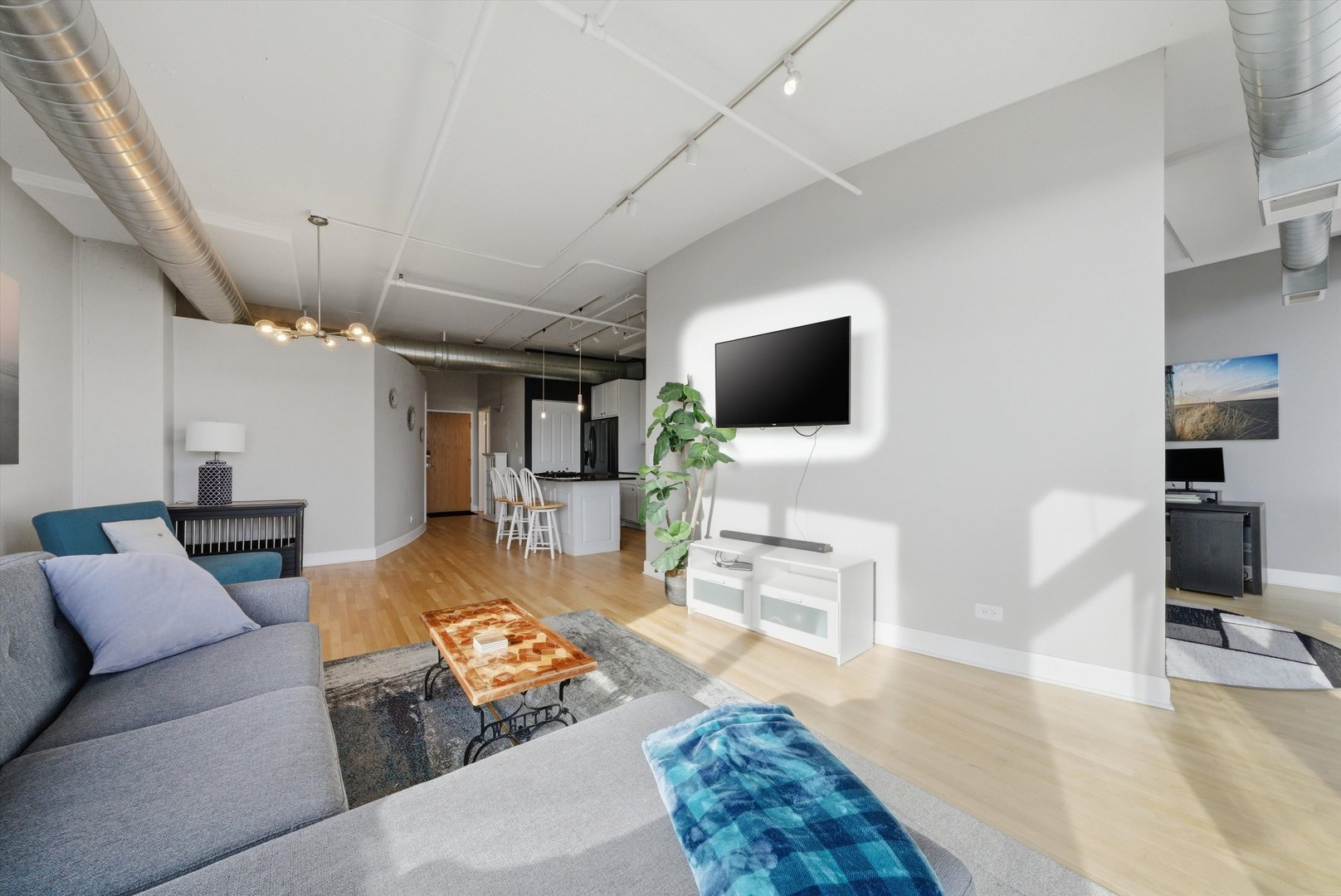 1530 South State Street Chicago IL 60605