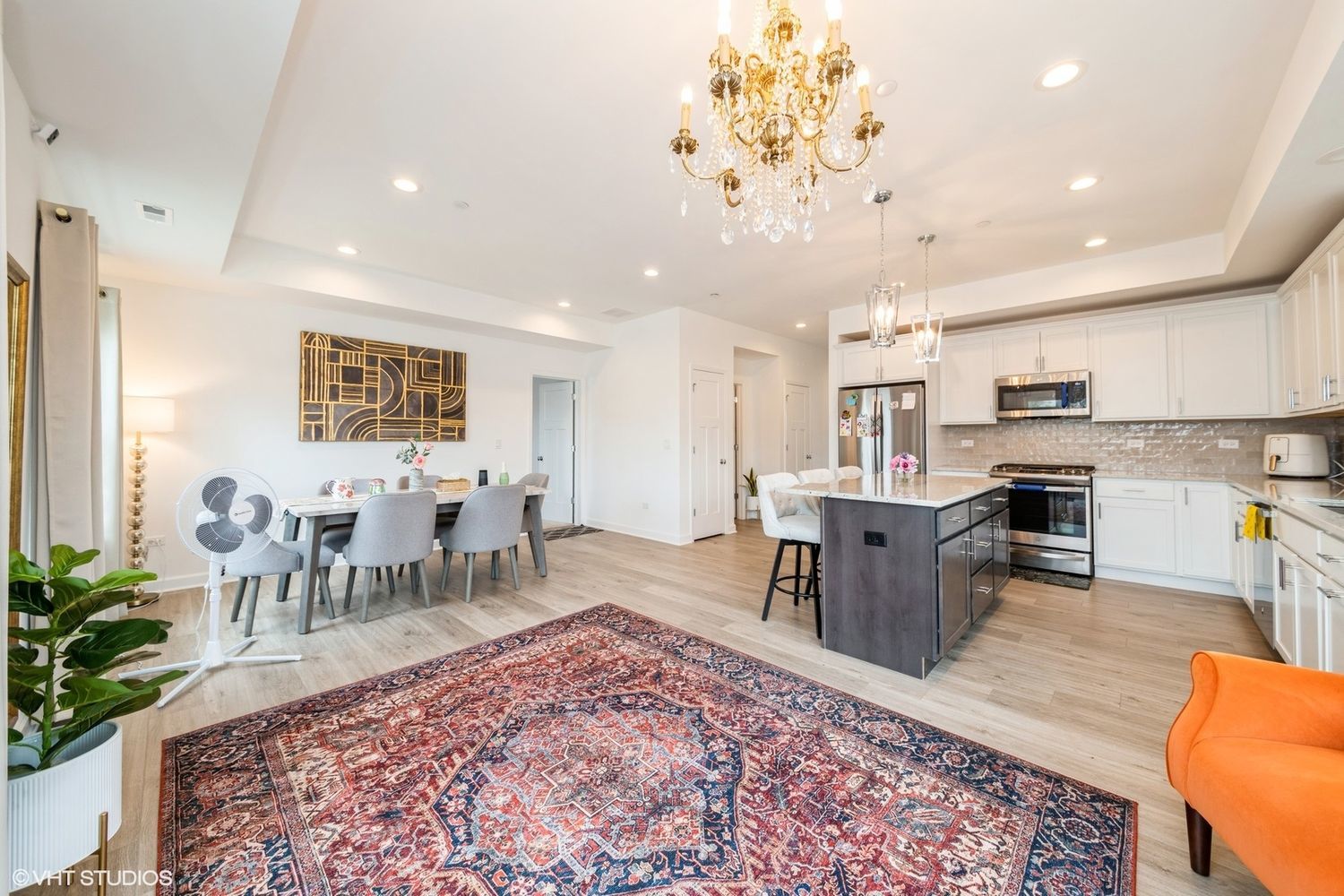 277 Masters Drive Addison IL 60101