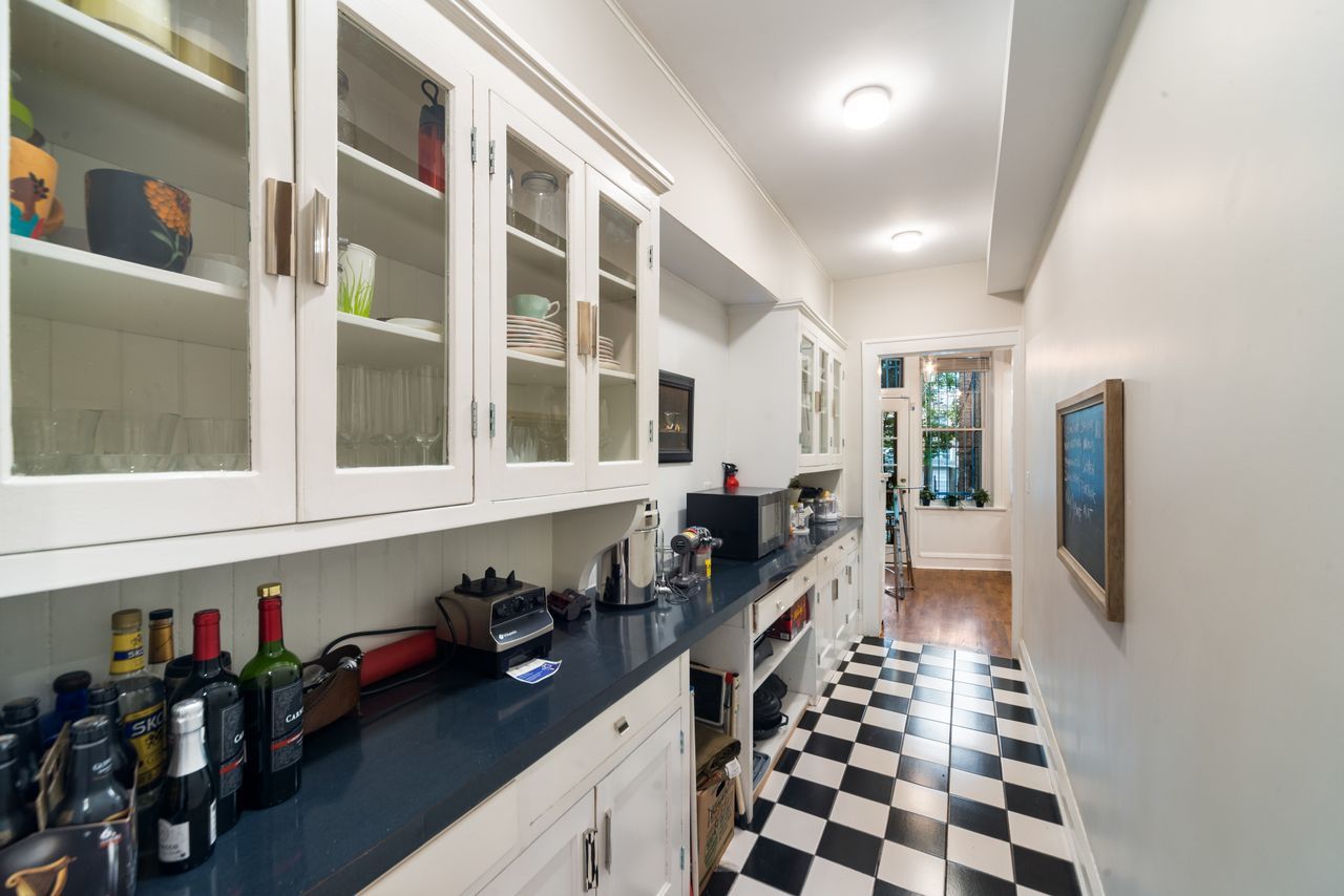 1226 East Madison Park Chicago IL 60615