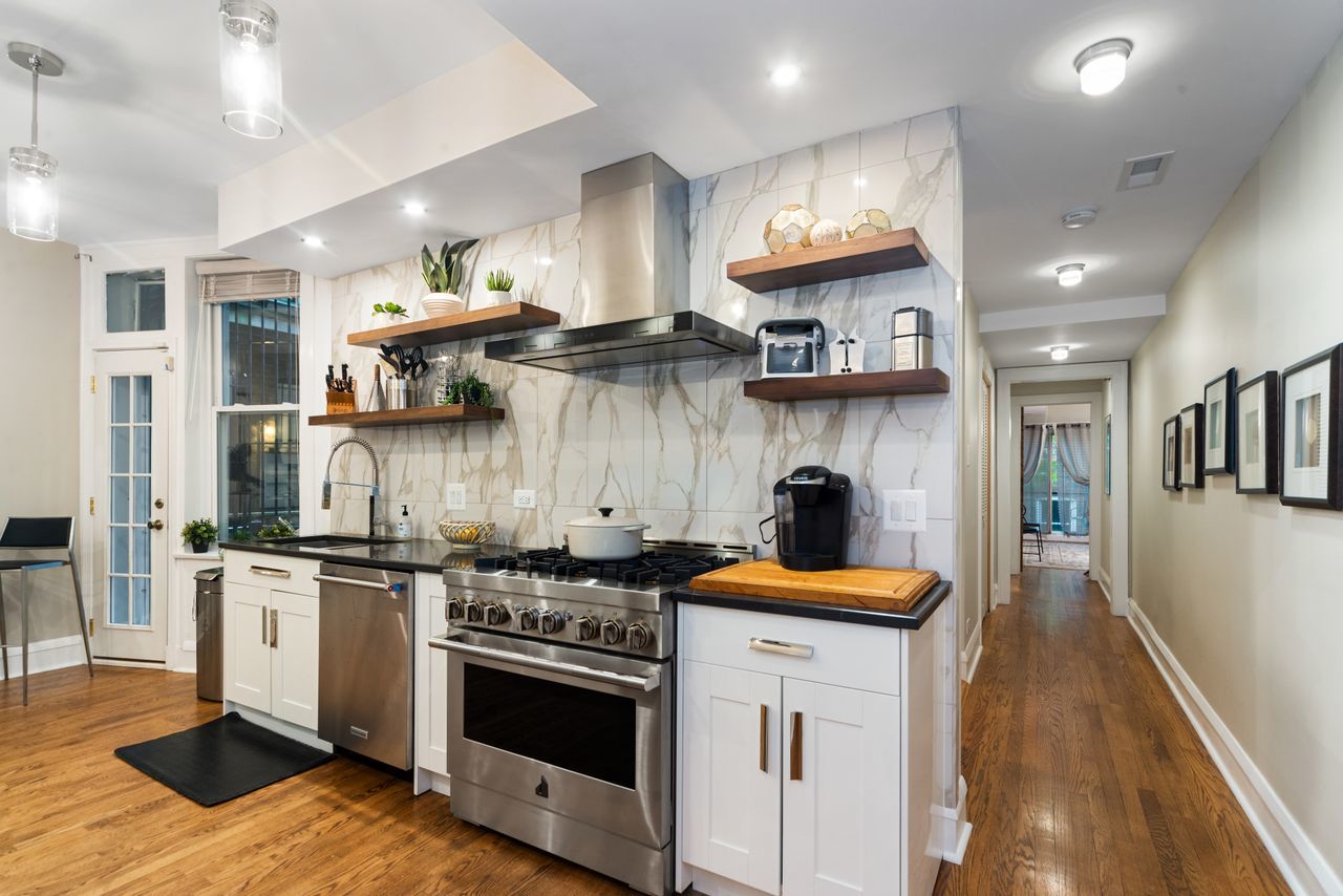 1226 East Madison Park Chicago IL 60615