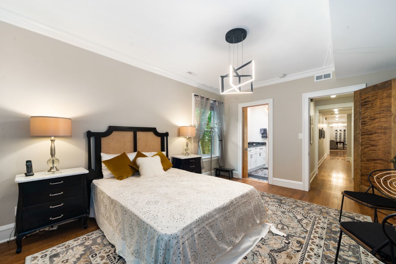 1226 East Madison Park Chicago IL 60615