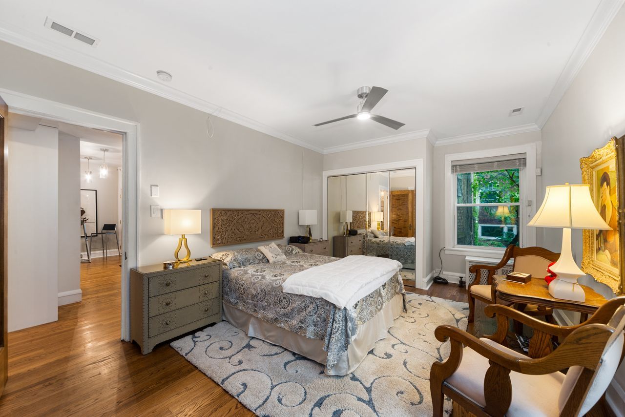 1226 East Madison Park Chicago IL 60615