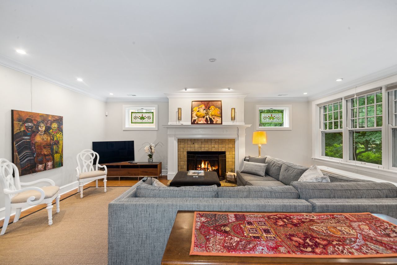 1226 East Madison Park Chicago IL 60615