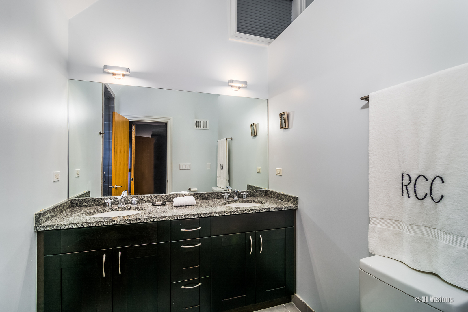 2134 West Irving Park Road Chicago IL 60618