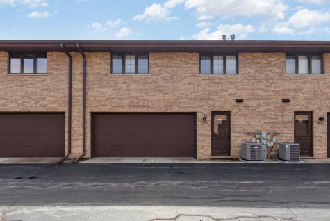 16122 Pine Drive Tinley Park IL 60477