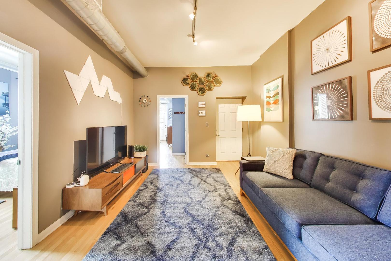 1050 West Foster Avenue Chicago IL 60640