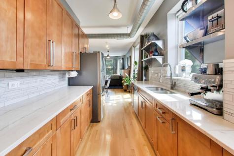 1050 West Foster Avenue Chicago IL 60640