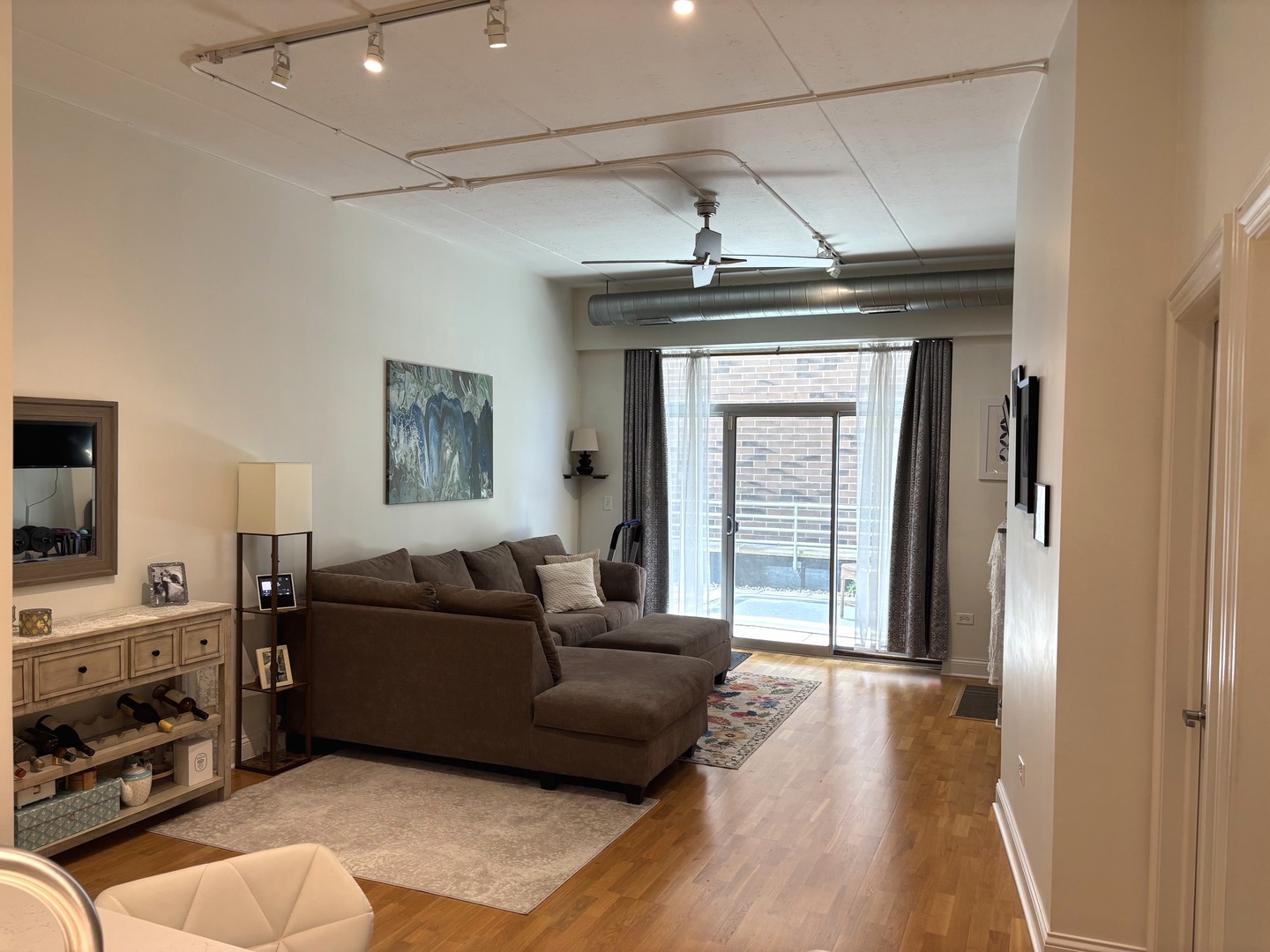 4814 North Clark Street Chicago IL 60640