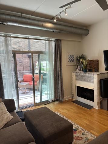 4814 North Clark Street Chicago IL 60640