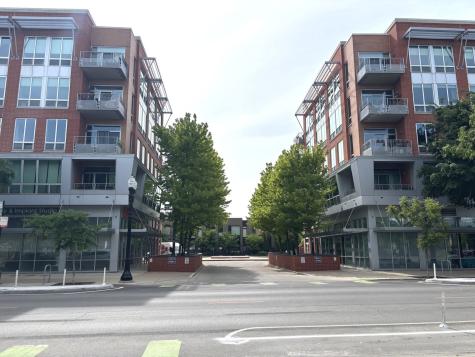 4814 North Clark Street Chicago IL 60640
