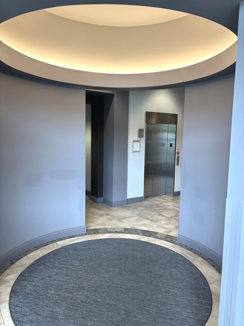 4814 North Clark Street Chicago IL 60640