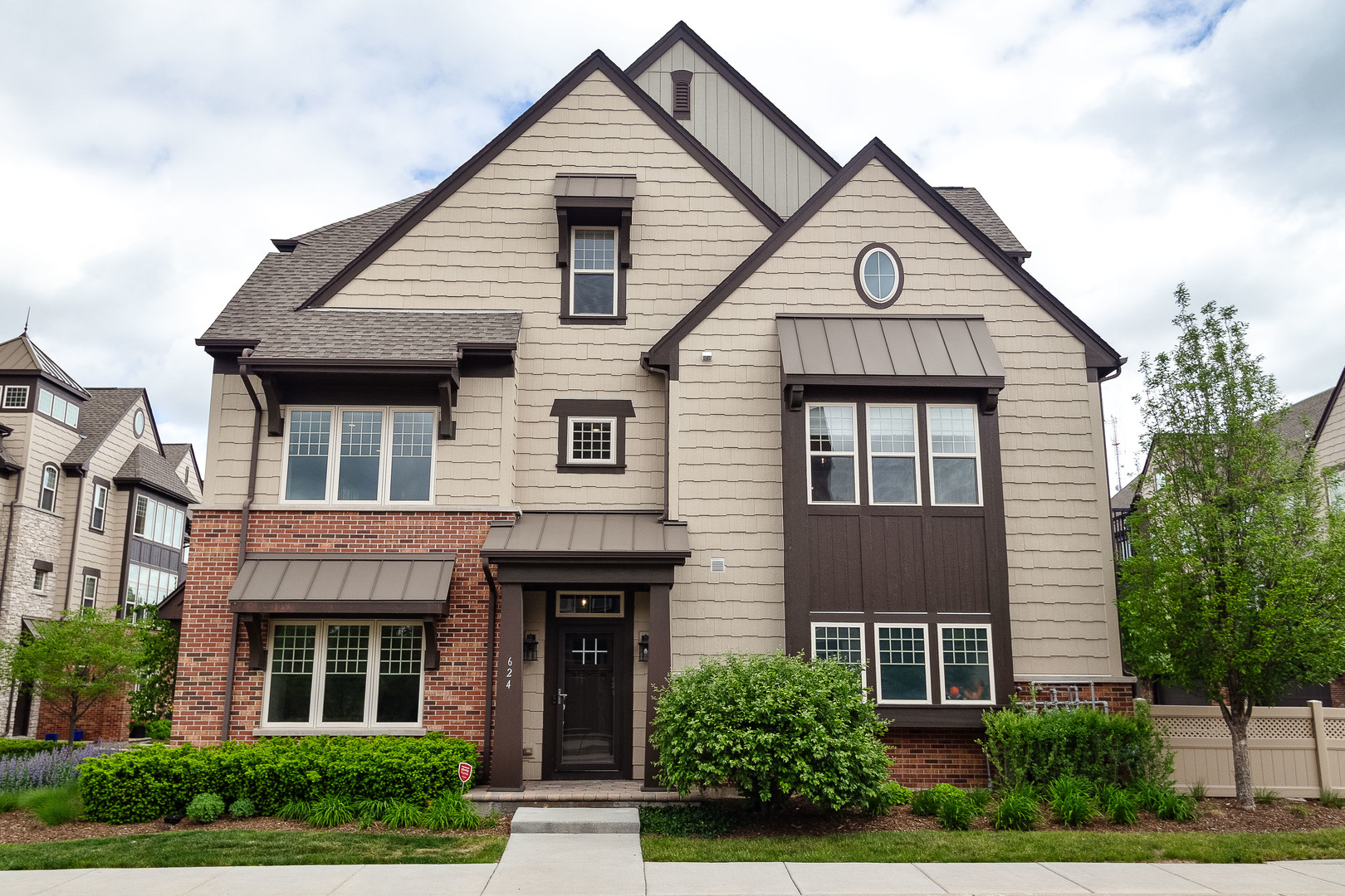 624 Parkside Court Libertyville IL 60048