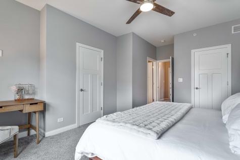 624 Parkside Court Libertyville IL 60048