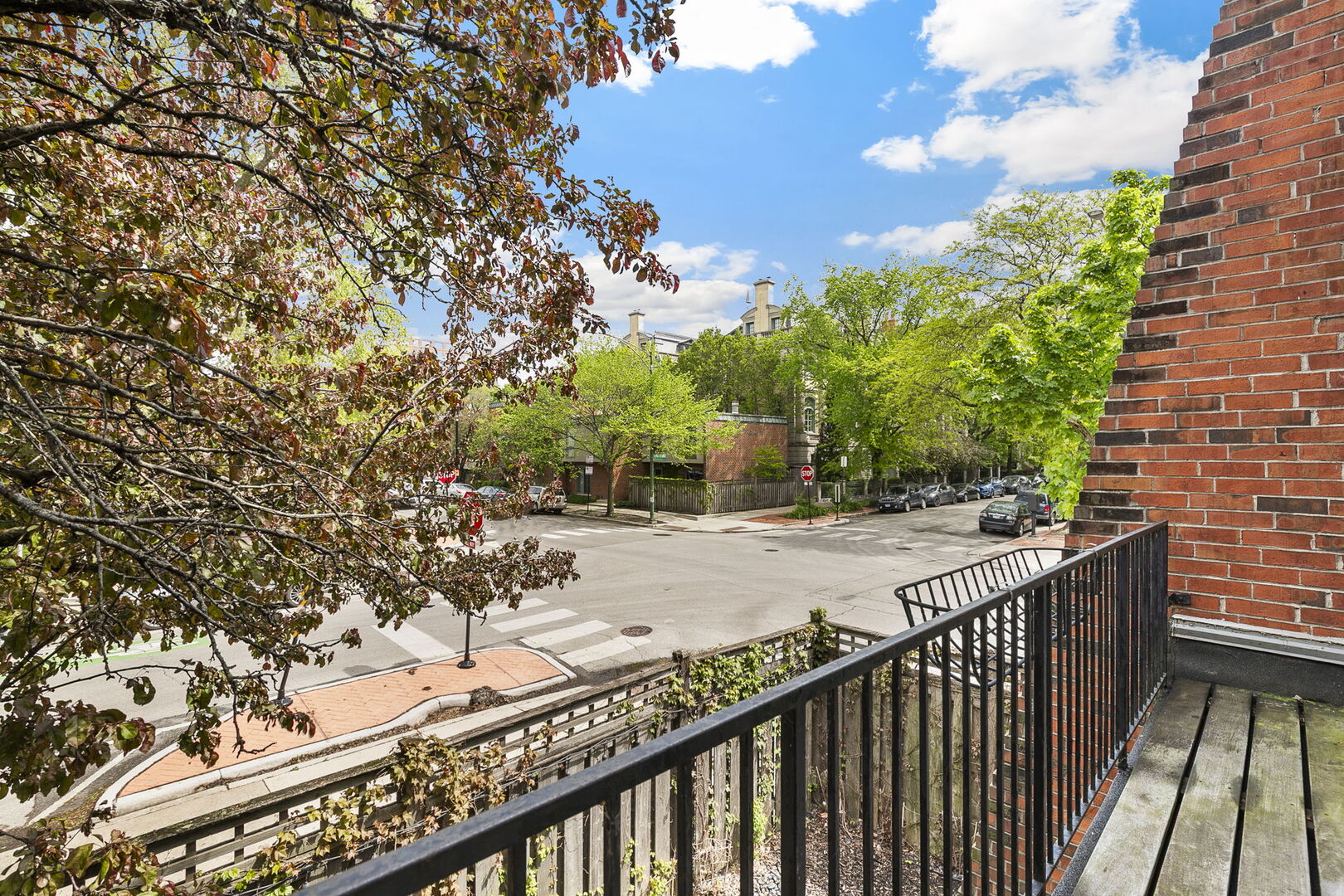 601 West Dickens Avenue Chicago IL 60614