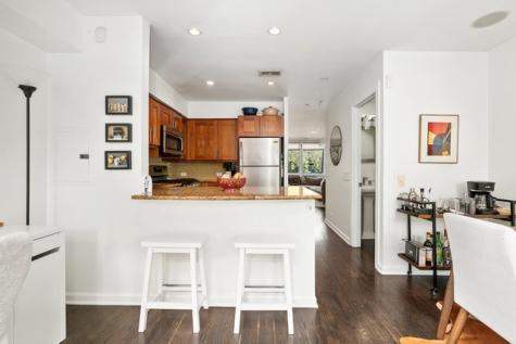 601 West Dickens Avenue Chicago IL 60614
