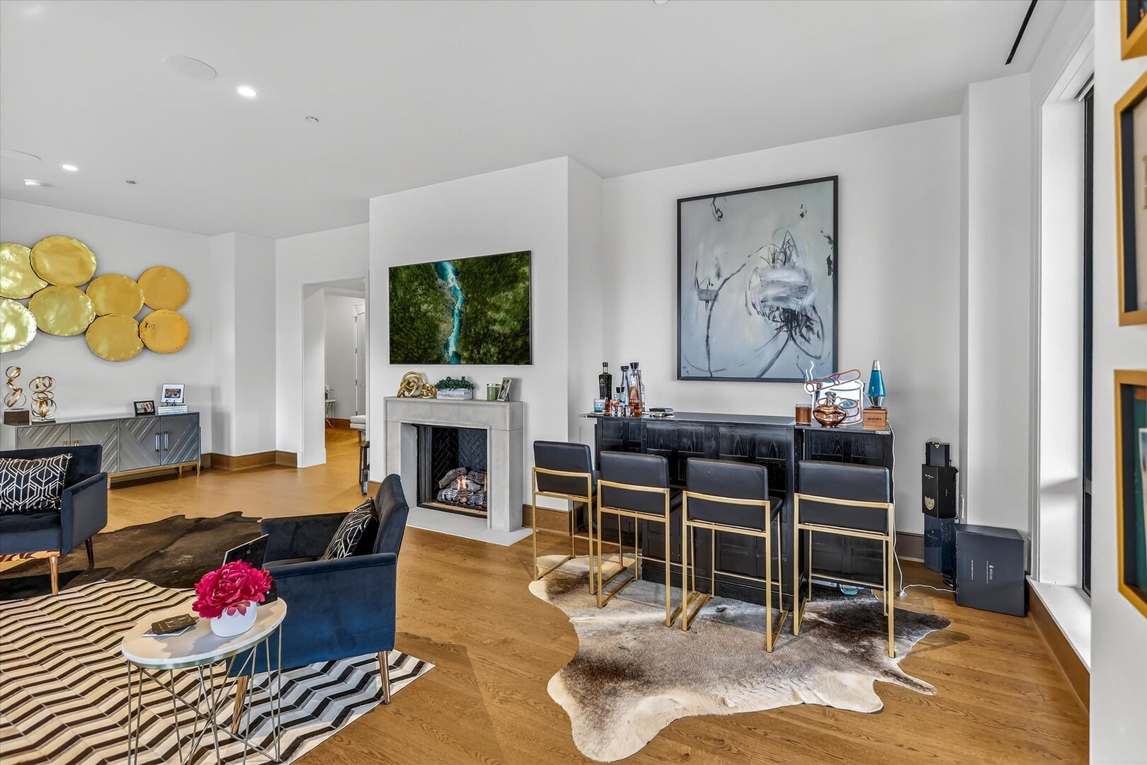 21 North May Street Chicago IL 60607