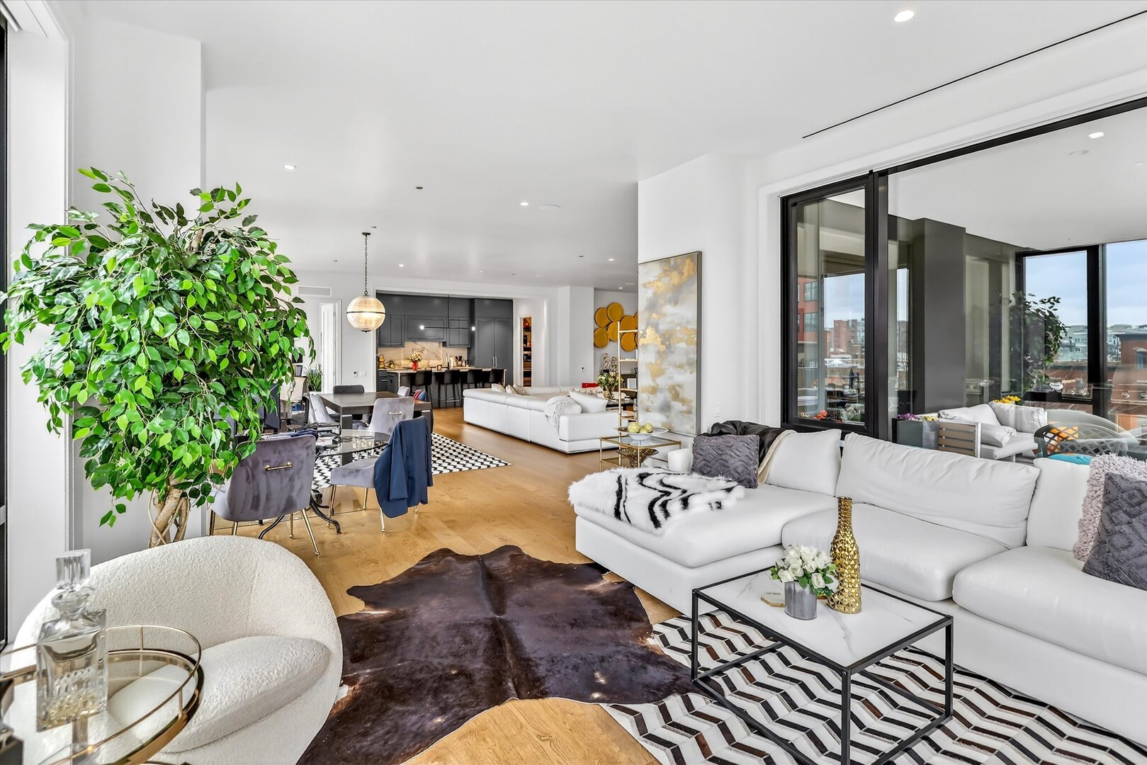 21 North May Street Chicago IL 60607