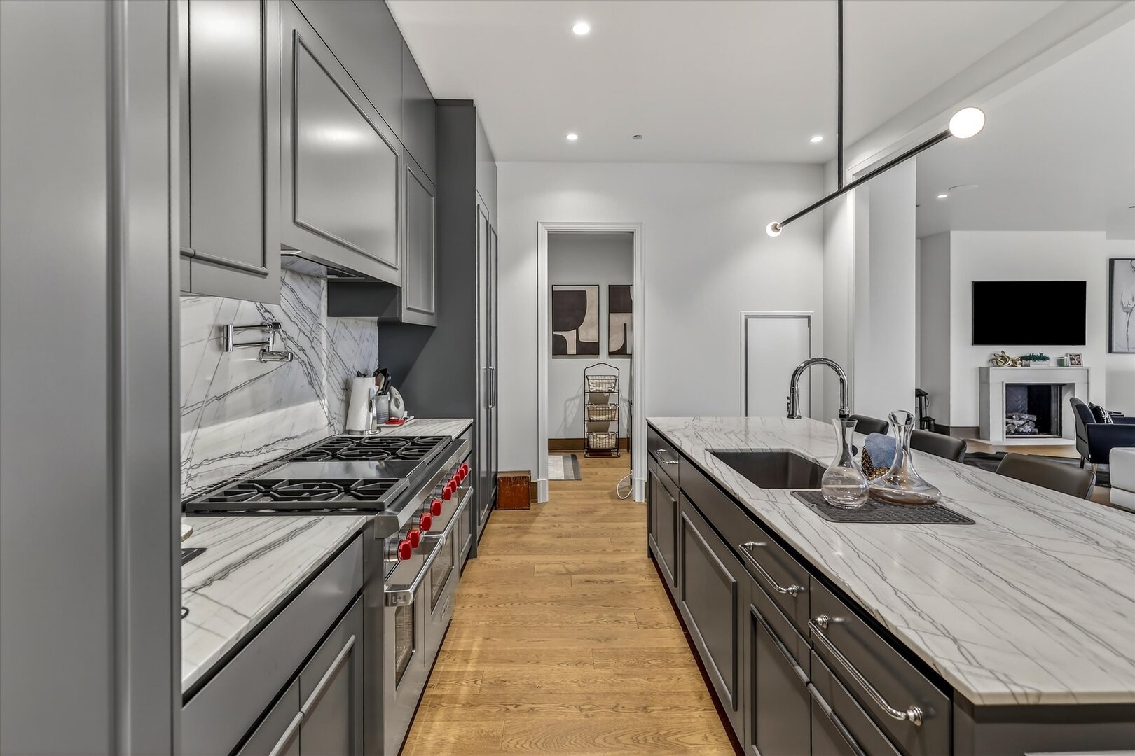 21 North May Street Chicago IL 60607