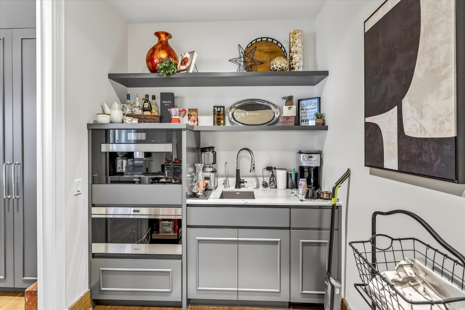 21 North May Street Chicago IL 60607