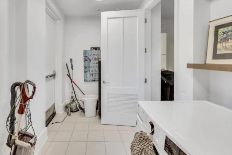 21 North May Street Chicago IL 60607