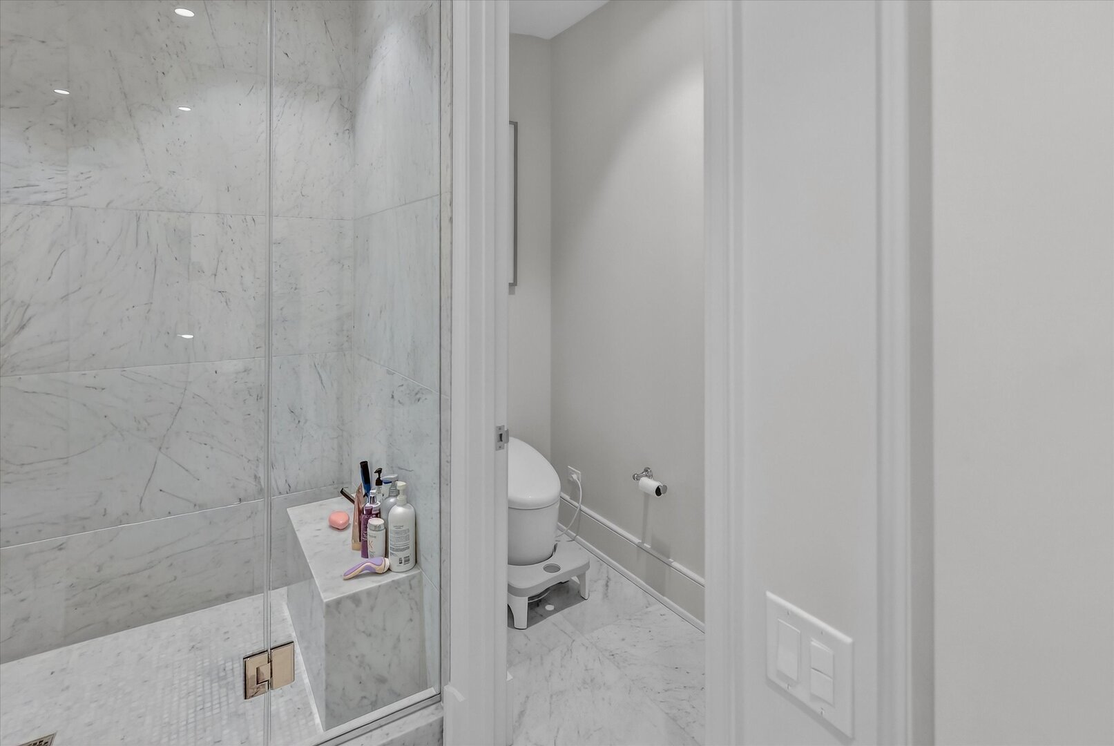 21 North May Street Chicago IL 60607