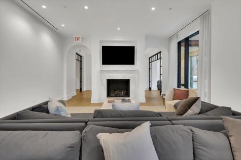 21 North May Street Chicago IL 60607