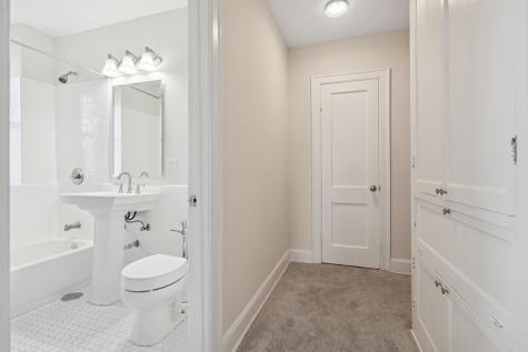 1755 East 55th Street Chicago IL 60615