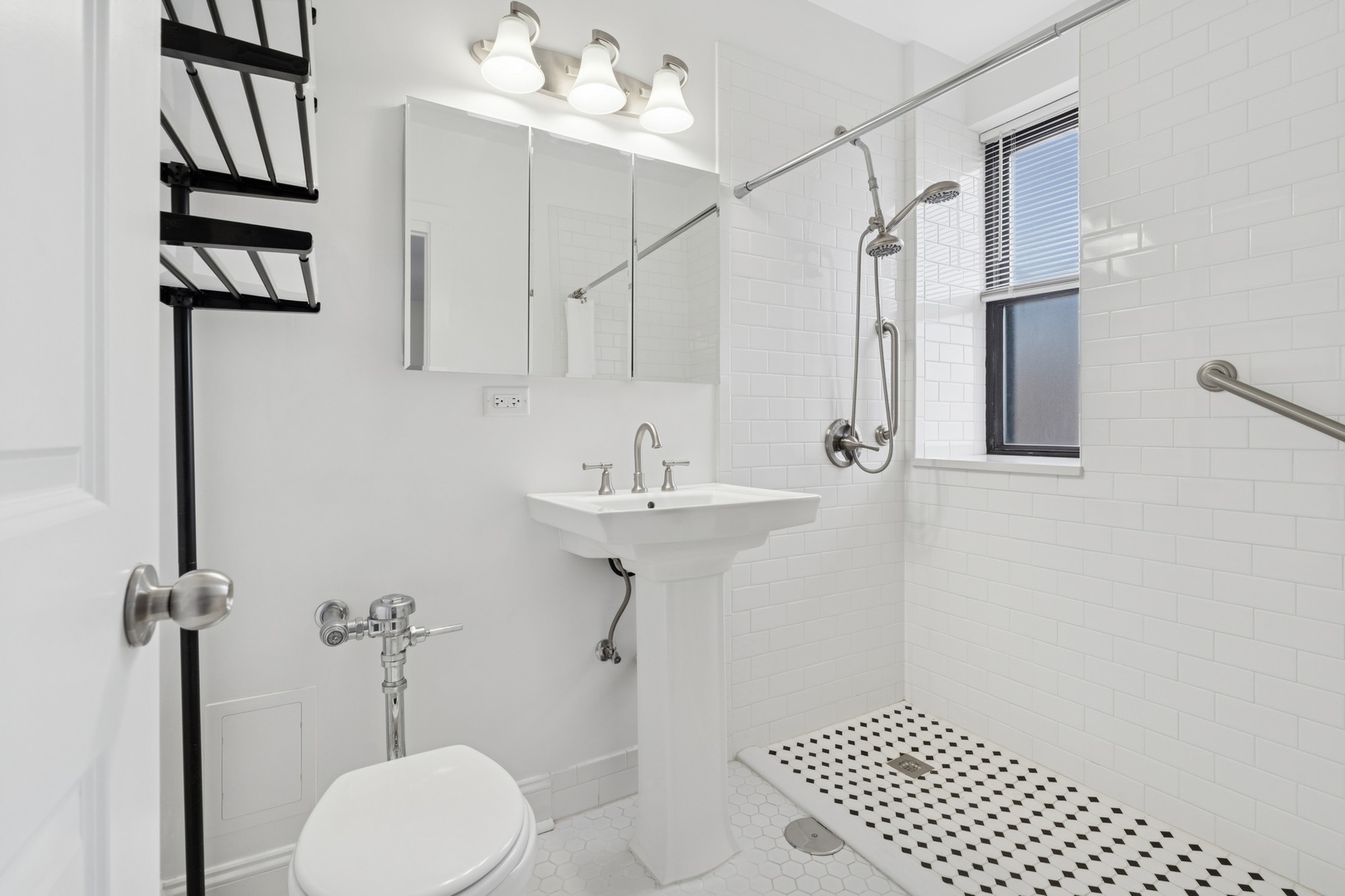 1755 East 55th Street Chicago IL 60615