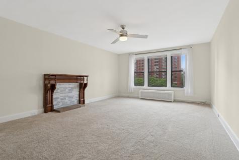 1755 East 55th Street Chicago IL 60615