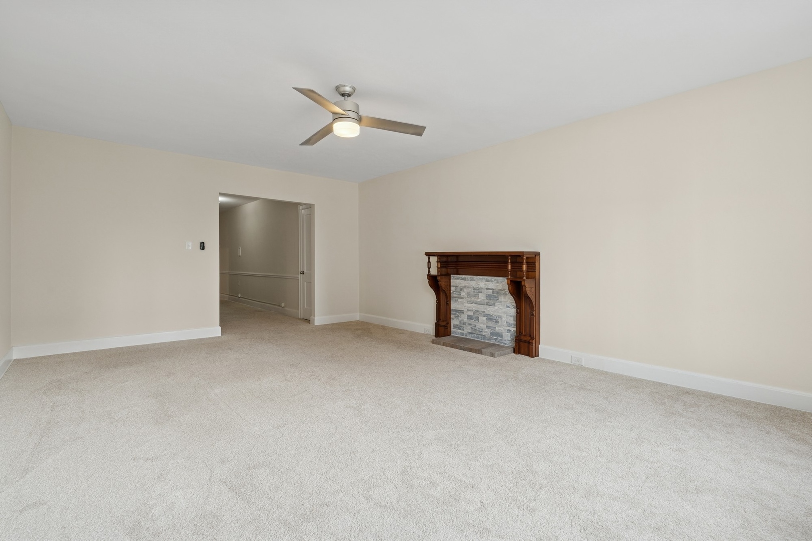1755 East 55th Street Chicago IL 60615
