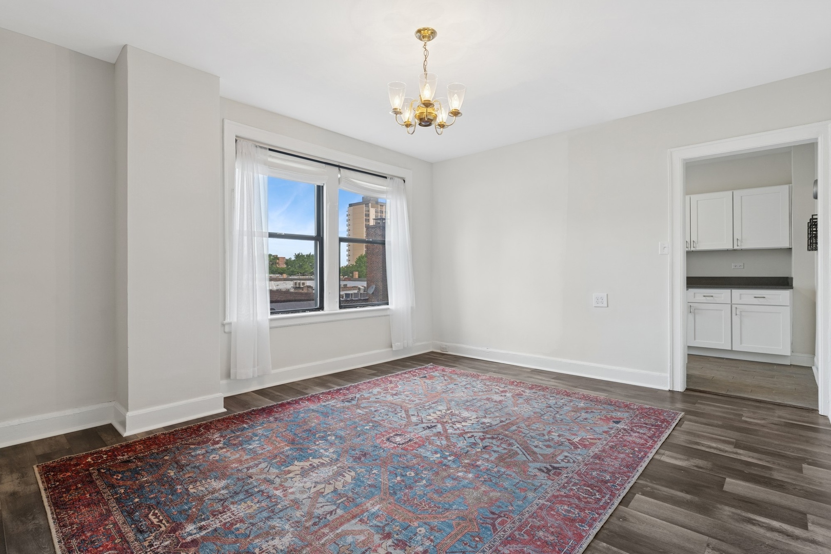 1755 East 55th Street Chicago IL 60615