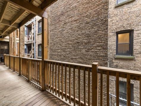1364 West Greenleaf Avenue Chicago IL 60626