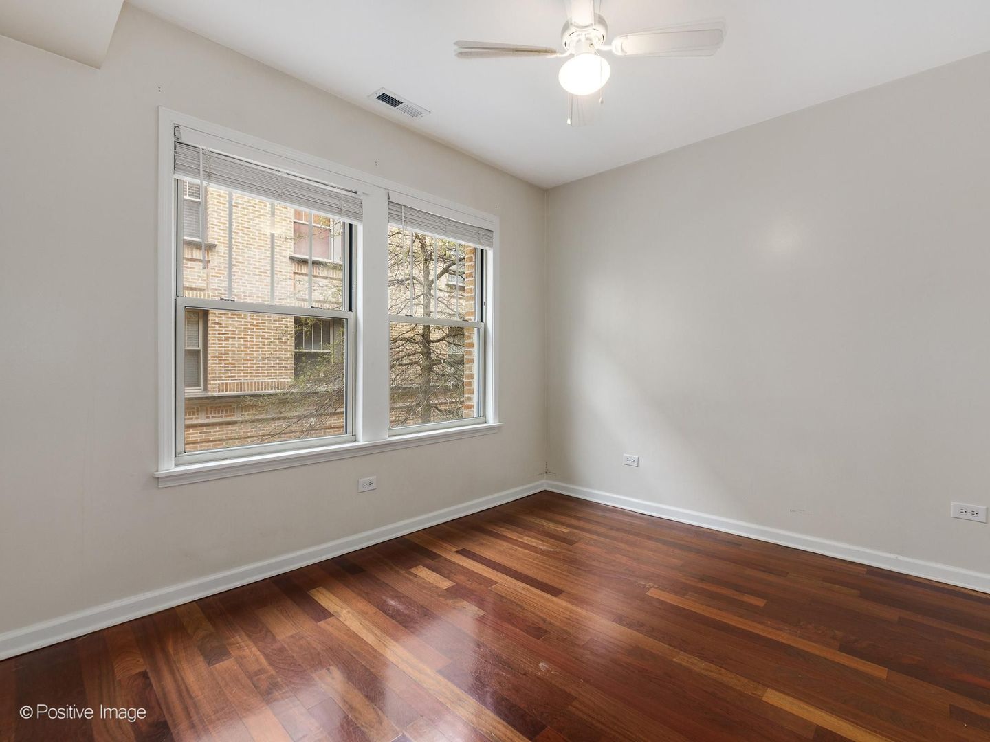 1364 West Greenleaf Avenue Chicago IL 60626