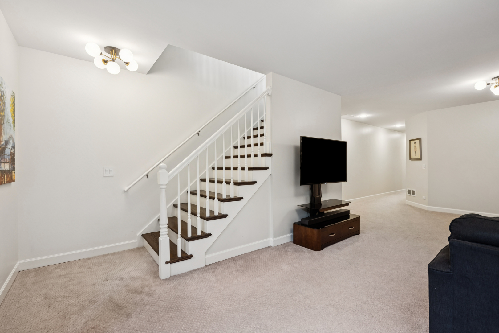5617 West Lawrence Avenue Chicago IL 60630
