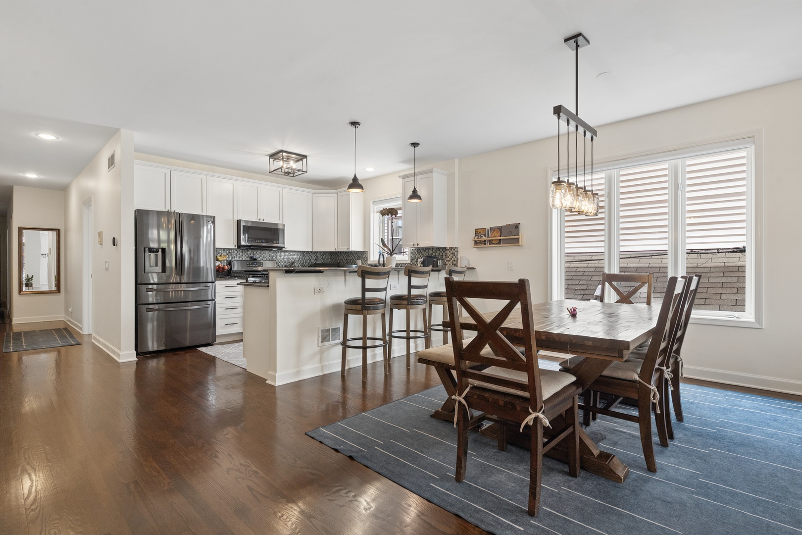 5617 West Lawrence Avenue Chicago IL 60630