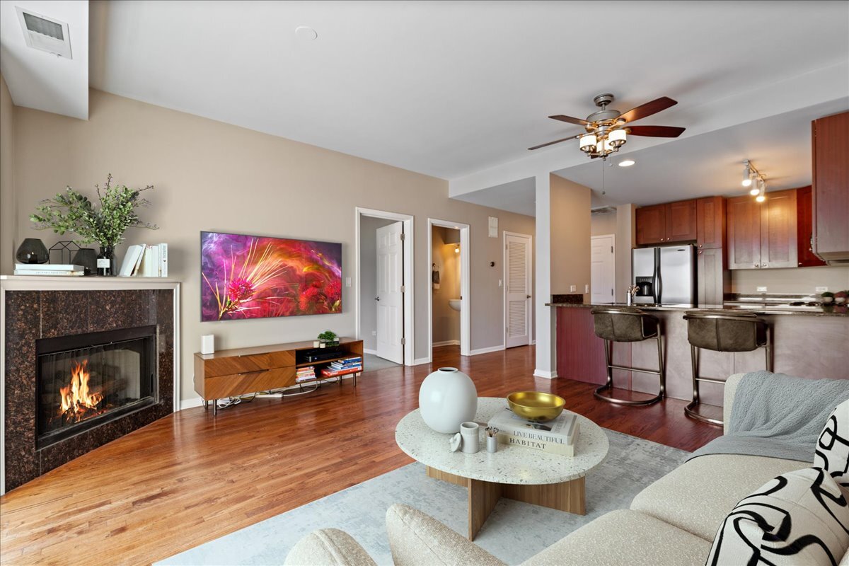 657 West Fulton Street Chicago IL 60661