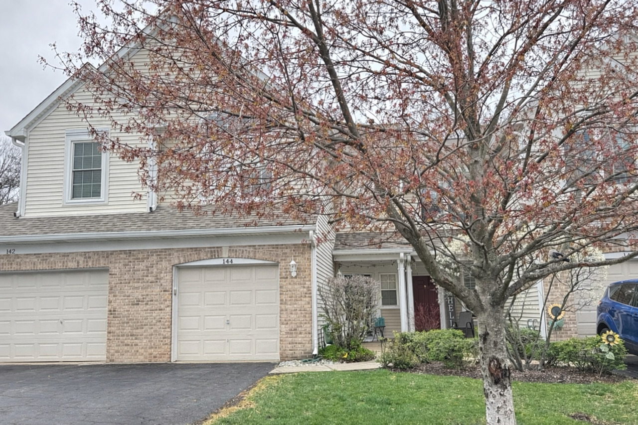 144 Hidden Pond Circle Aurora IL 60504