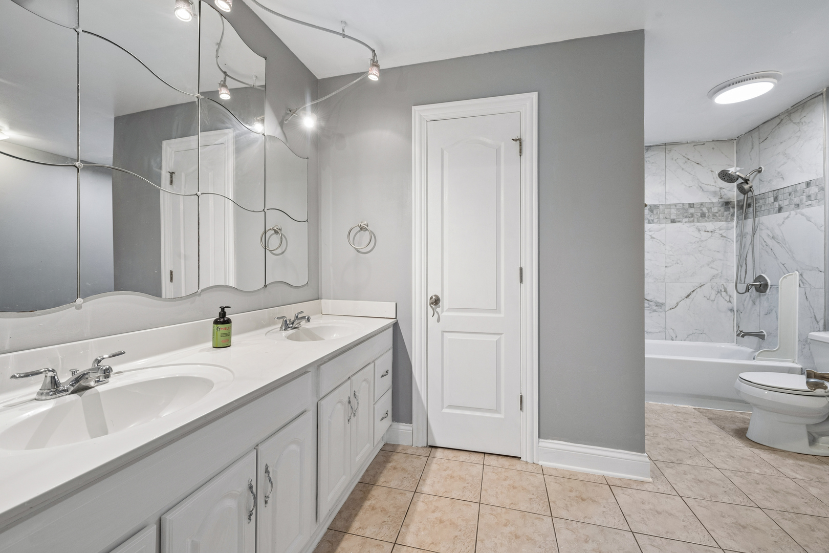 5101 Carriageway Drive Rolling Meadows IL 60008