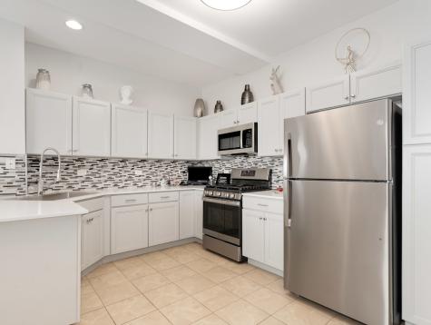 6420 Double Eagle Drive Woodridge IL 60517