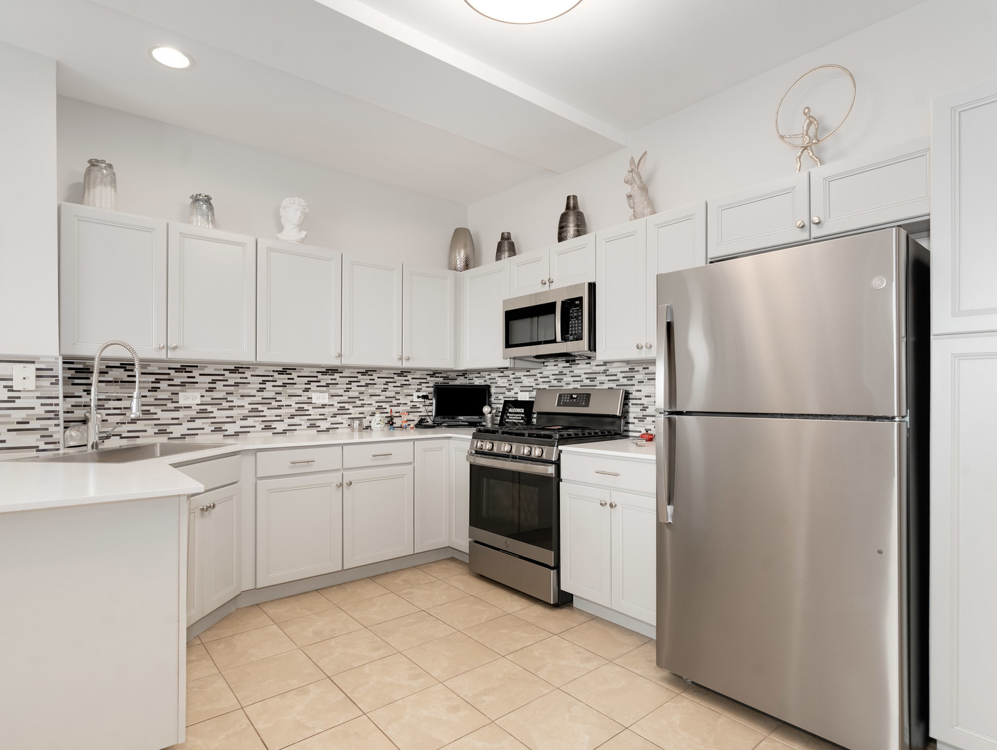 6420 Double Eagle Drive Woodridge IL 60517